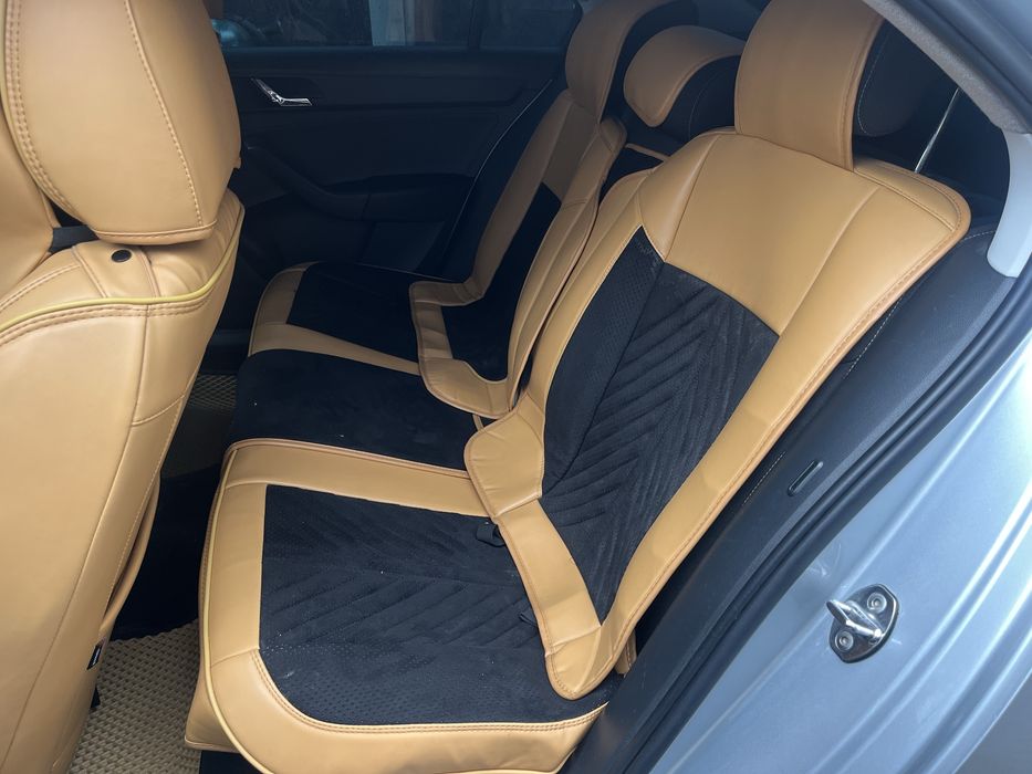 Комплект чехлов. Универсальные