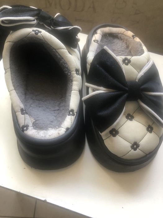 Шлепки на платформе