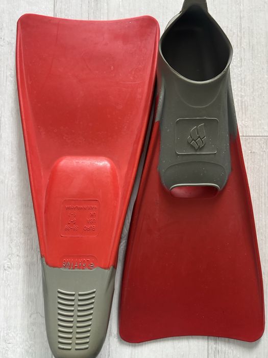 Продаются ласты размер 36-36,5