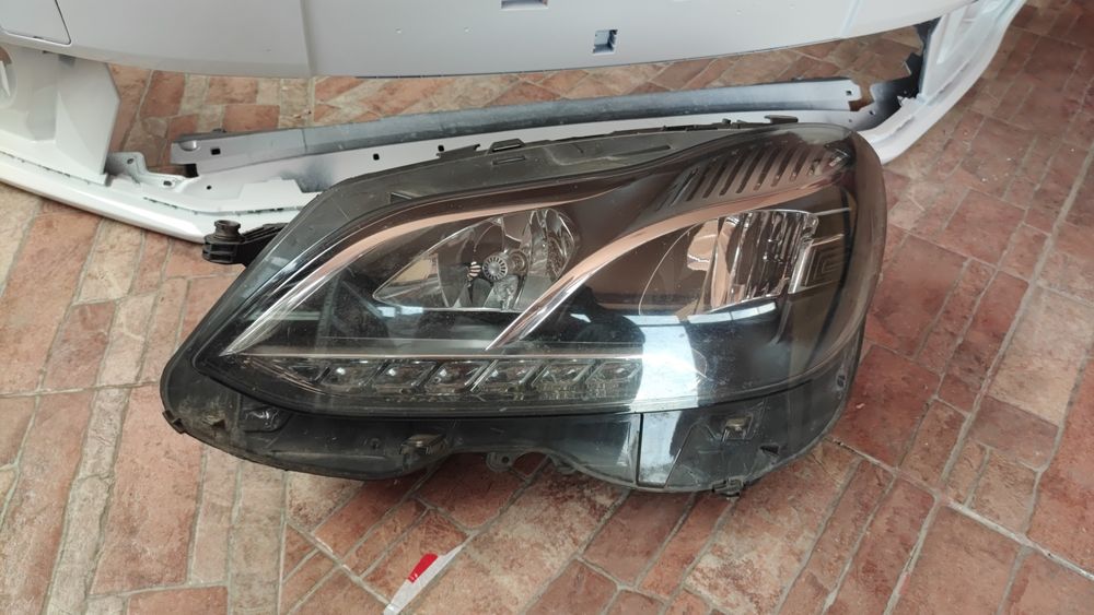 Far stanga Mercedes E-class w212 facelift