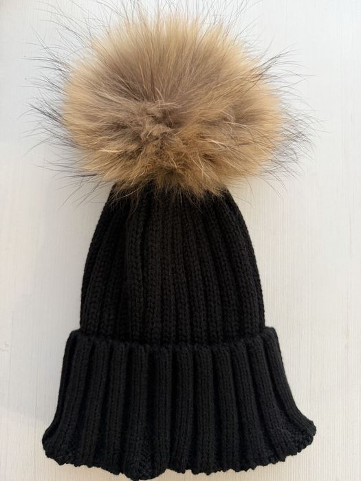 Caciula  cu moț detasabil