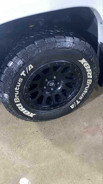 Шины А/Т с офф роуд дисками