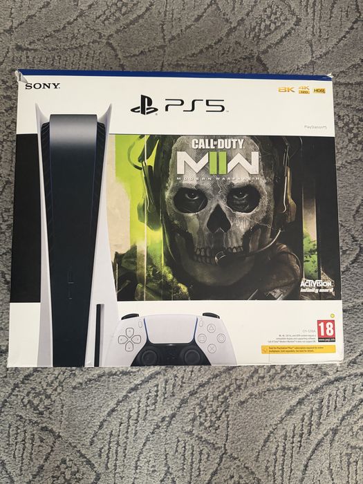 Плейстейшан 5 с 8 игри като нов