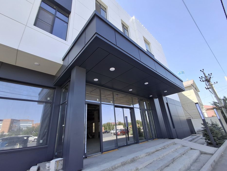 Монтаж алюкобонда