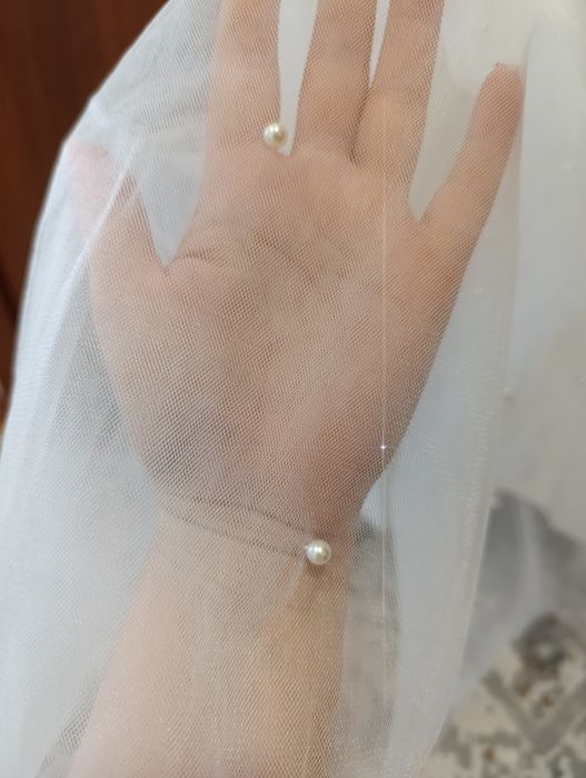 Продам новое платье.