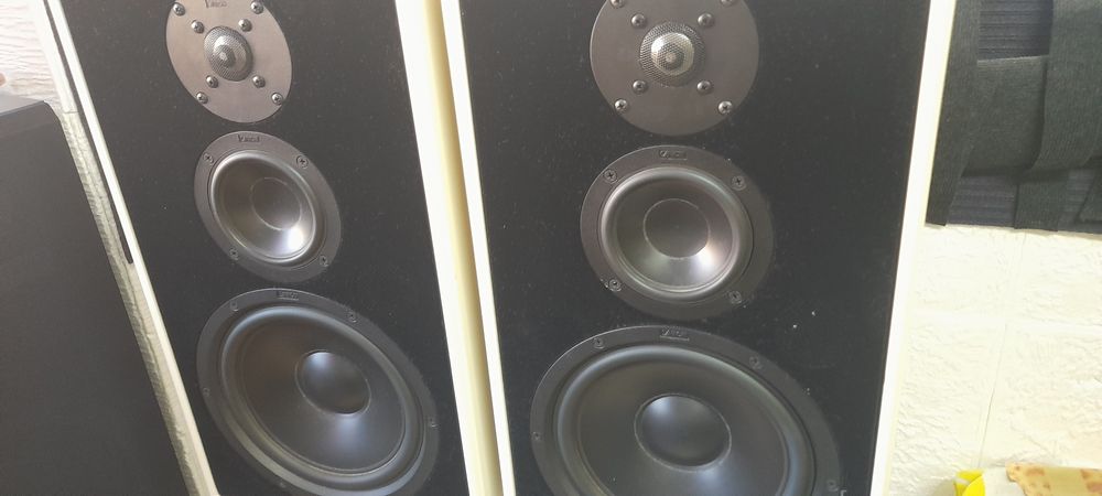 Boxe Canton Karat 940 cu standuri