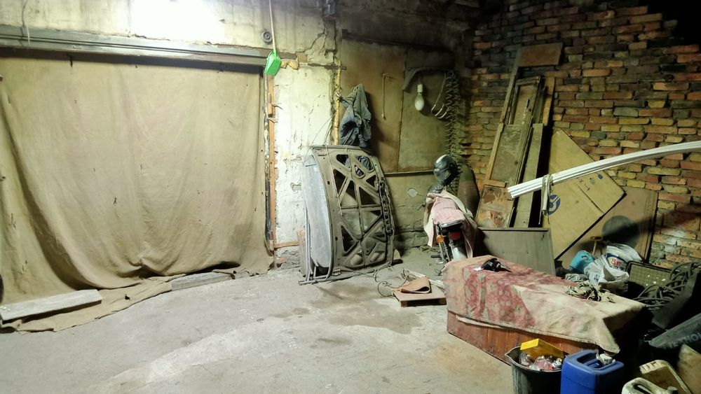 Продается большой гараж