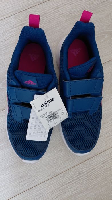 Продам детские adidas alta run