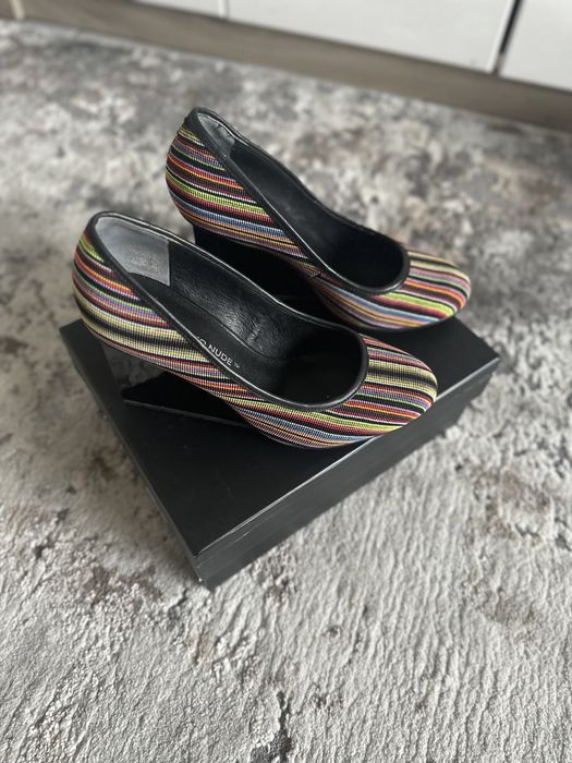 Обувки united nude