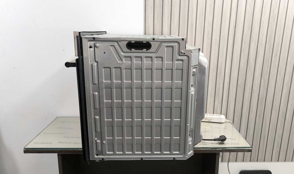 Cuptor Electric cu Aburi Bauknecht BAR2S K8 V2 IN, Functional
