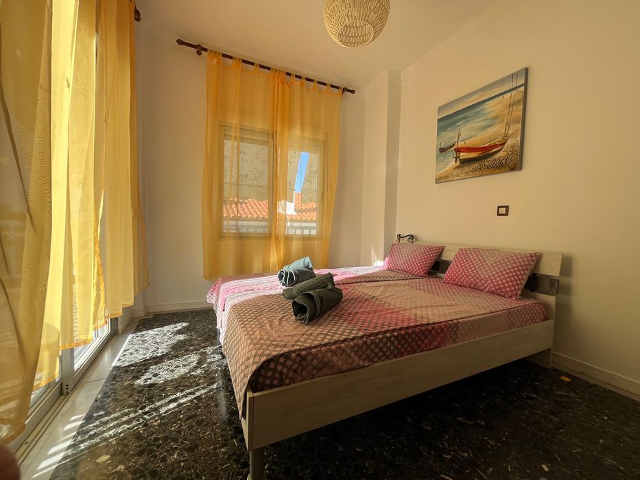 Дава се под наем Двустаен апартамент в София, Света Троица - 50 кв.м за 130 € - Снимка #2