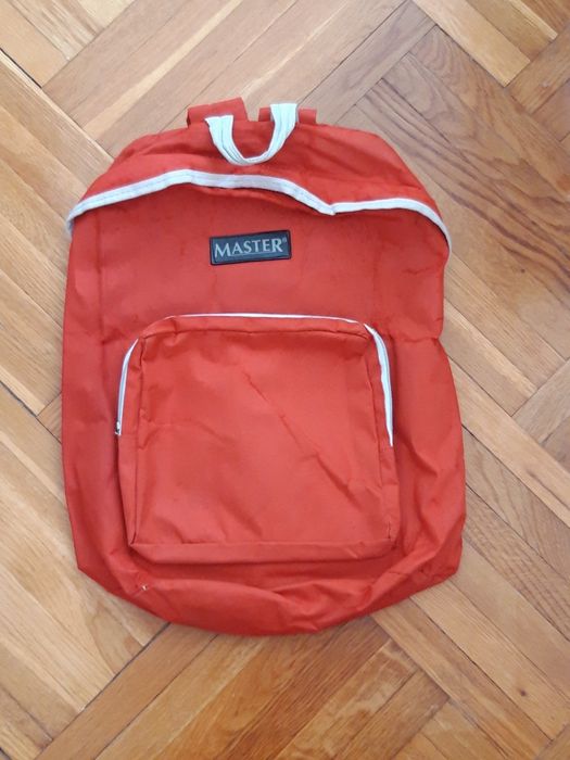 Ghiozdan culoare rosu