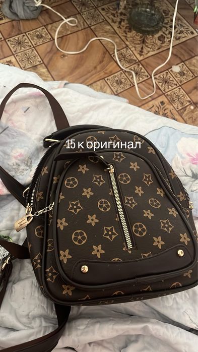 Сумки оригинал продаю