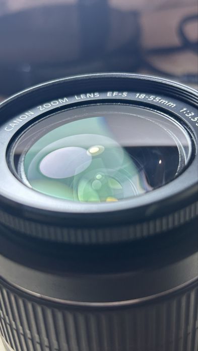 Фотоаппарат Canon EOS 2000D kit 18-55