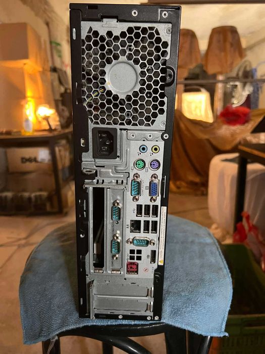 Комплект Монитор,Стабилизатор UPS, Компютър