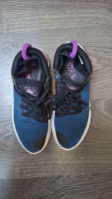 Adidasi Nike Joyride Run Flyknit