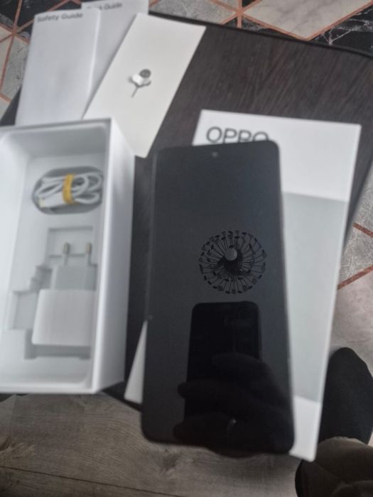 Продам телефон Oppo