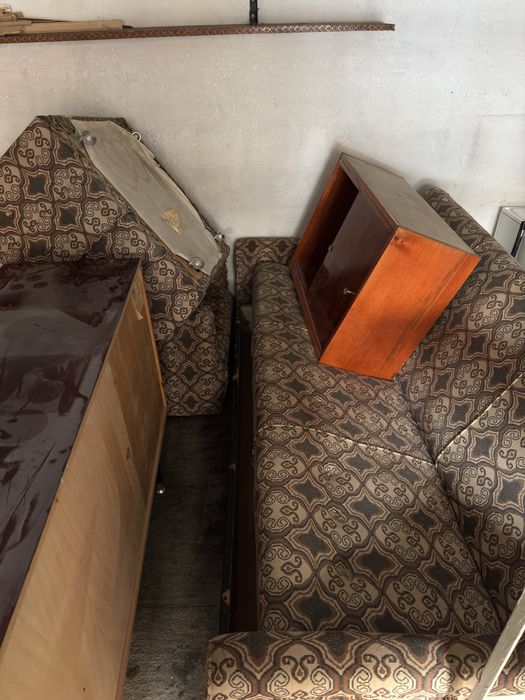 Vand diverse corpuri de mobila