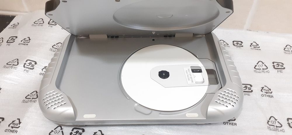DVD portabil 7" DENVER