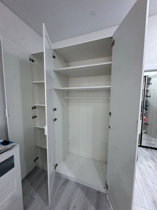 шкаф вместительный