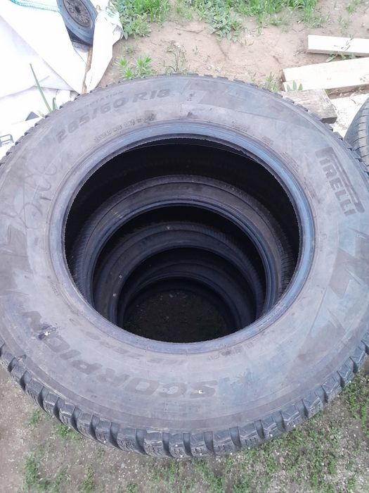 Резина зимняя 285х60х18