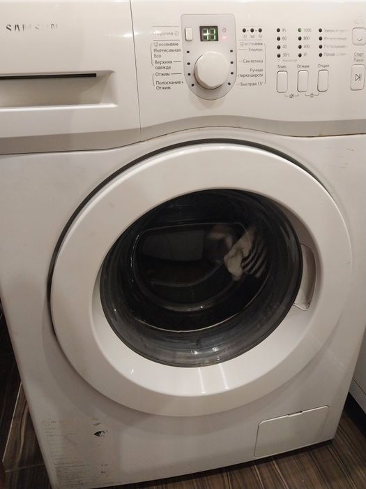 Продам стиральную машинку