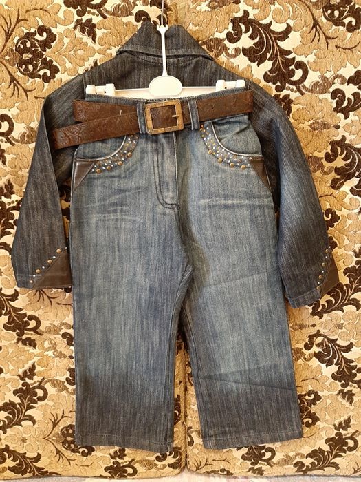 Костюм джинсовый. Плащь. Куртка безрукавка. Турция.