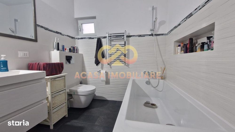 Casa Moderna +  Spatiu Comercial  Afacere La Cheie