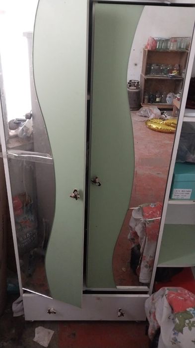 Детский усталган шкаф сатылады