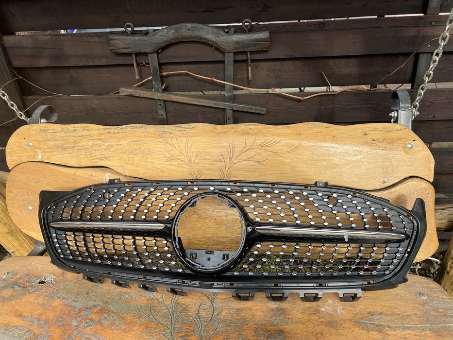 grilă față Mercedes CLA (C118)