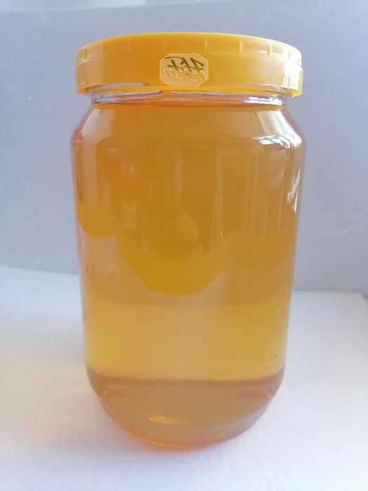 Продавам Meдче Akaciq и букет