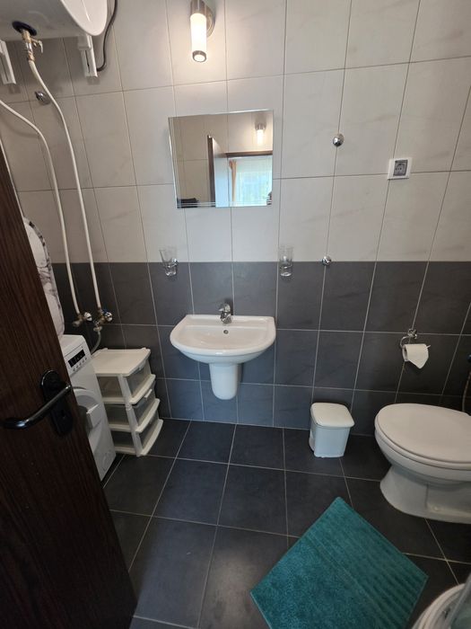 Стилен двустаен апартамент на 100 м от плажа в кв. Сарафово (к.с. Клара)