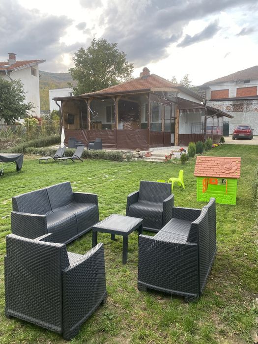 Къща за гости Костенец Хилс