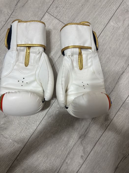 Продается Боксерский Перчатки Aiba