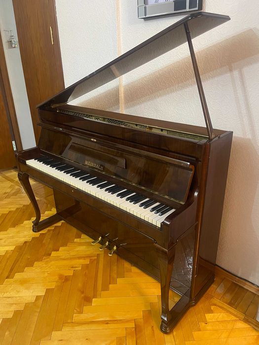 Weinbach - фортепиано