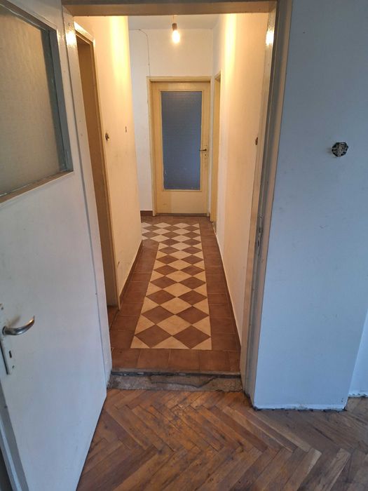 Продава се Двустаен апартамент в Варна, Лятно кино Тракия - 74 кв.м за 2433 €/кв.м - Снимка #7