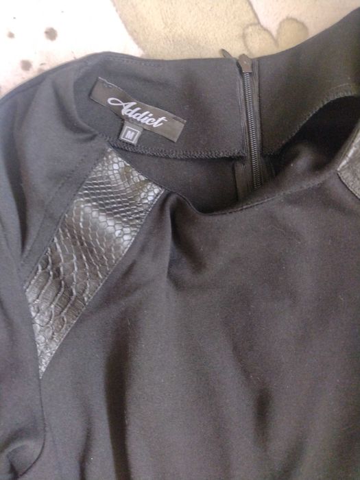 Черна рокля MAYA с прикачен кожен колан