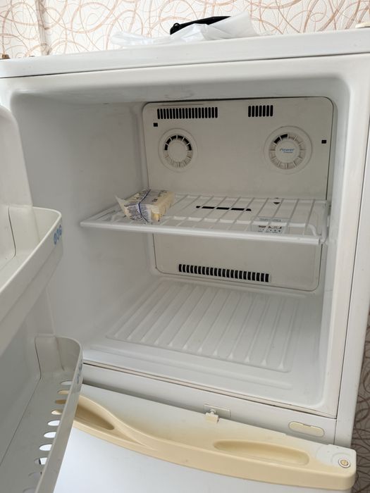 Холодильник б/у за 30 тыс