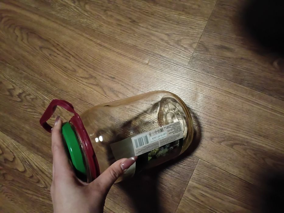 Стеклянные банки с широким горлом