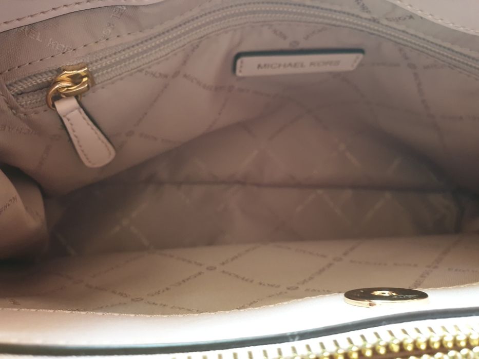 Чанта Michael kors