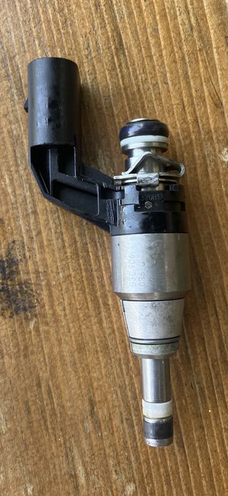 Бензинова дюза vw 1.4 tsi ecofuel