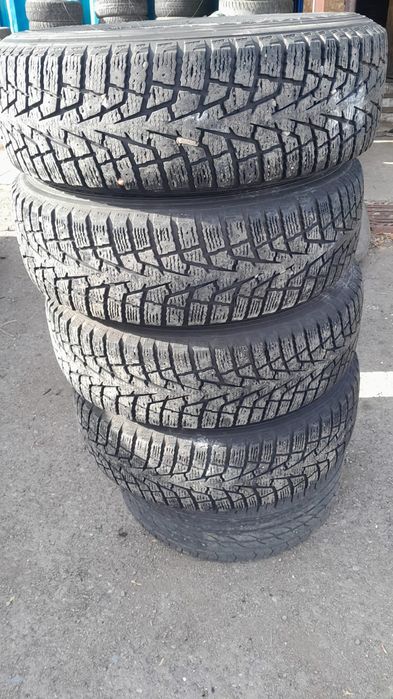 Продам шины комплект