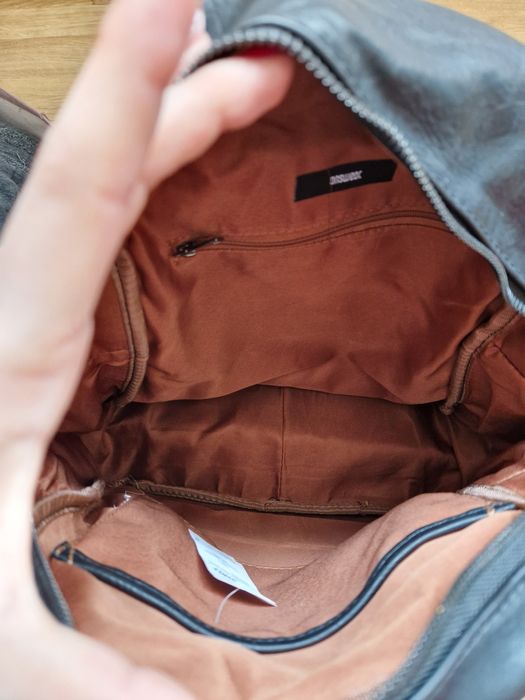 Дамска раница, нова