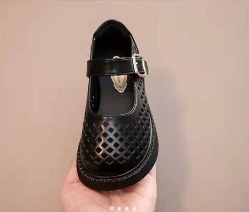 Продам новые туфли на деаочку