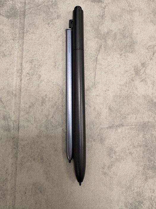 Remarkable 2 + carcasa + 2 pixuri