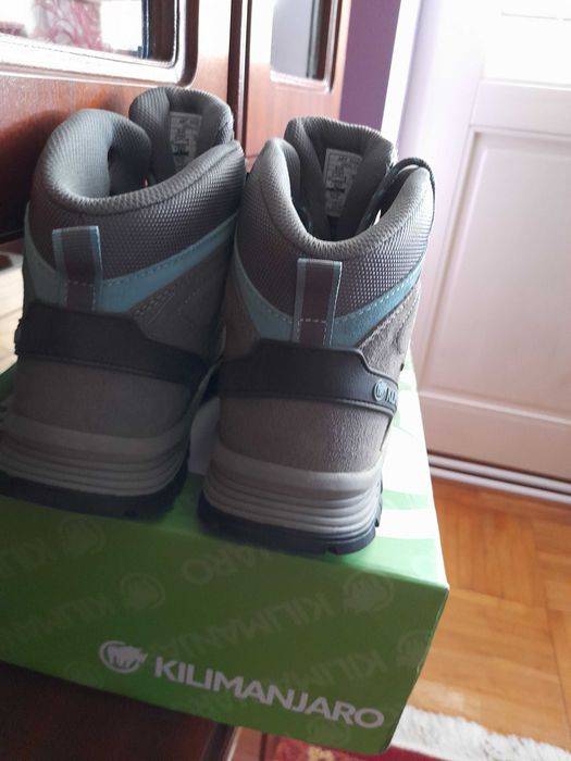 Bocanci damă trekking WATERPROOF, Kilimanjaro, nr. 40(pentru nr 38 uzual)