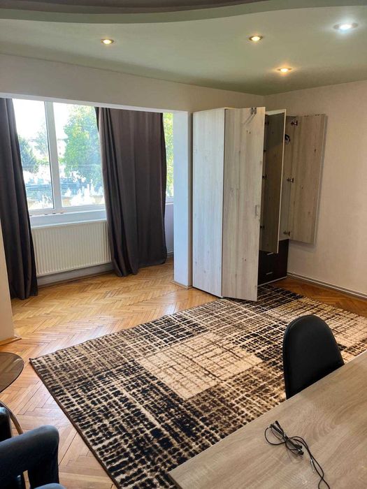 Inchiriez apartament cu 1 camera linga Mall