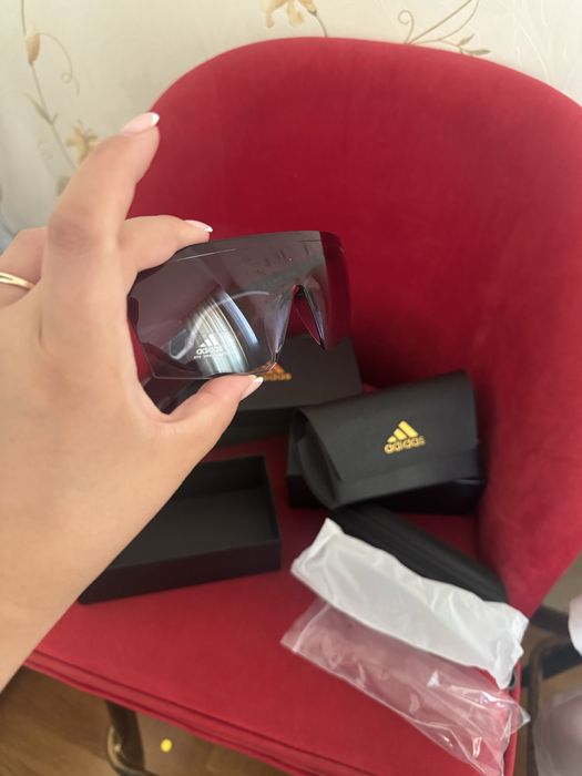 Очки солнцезащитные Adidas