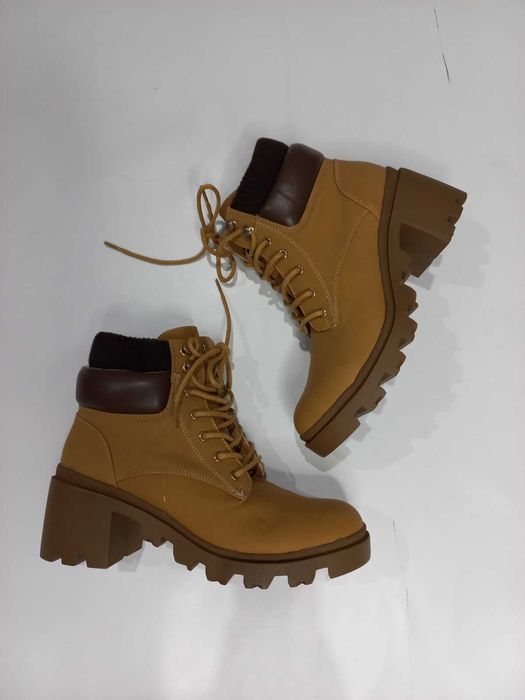 Incaltaminte din lichidari de stocuri.Lidl Aldi Amazon Carrefour Rewe.