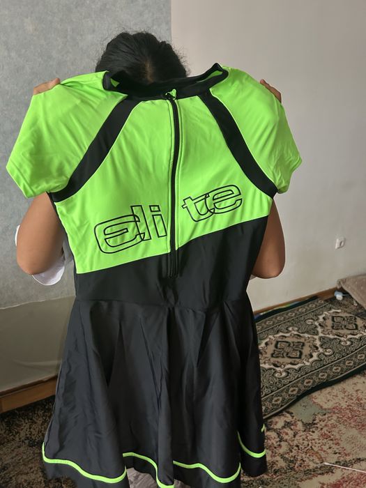 спортивный купальник